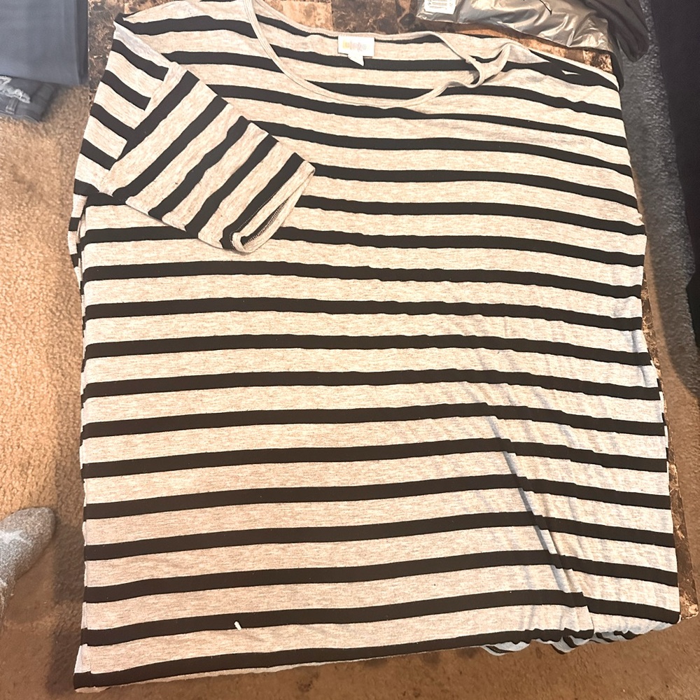 Lularoe 3/4 sleeve tunic